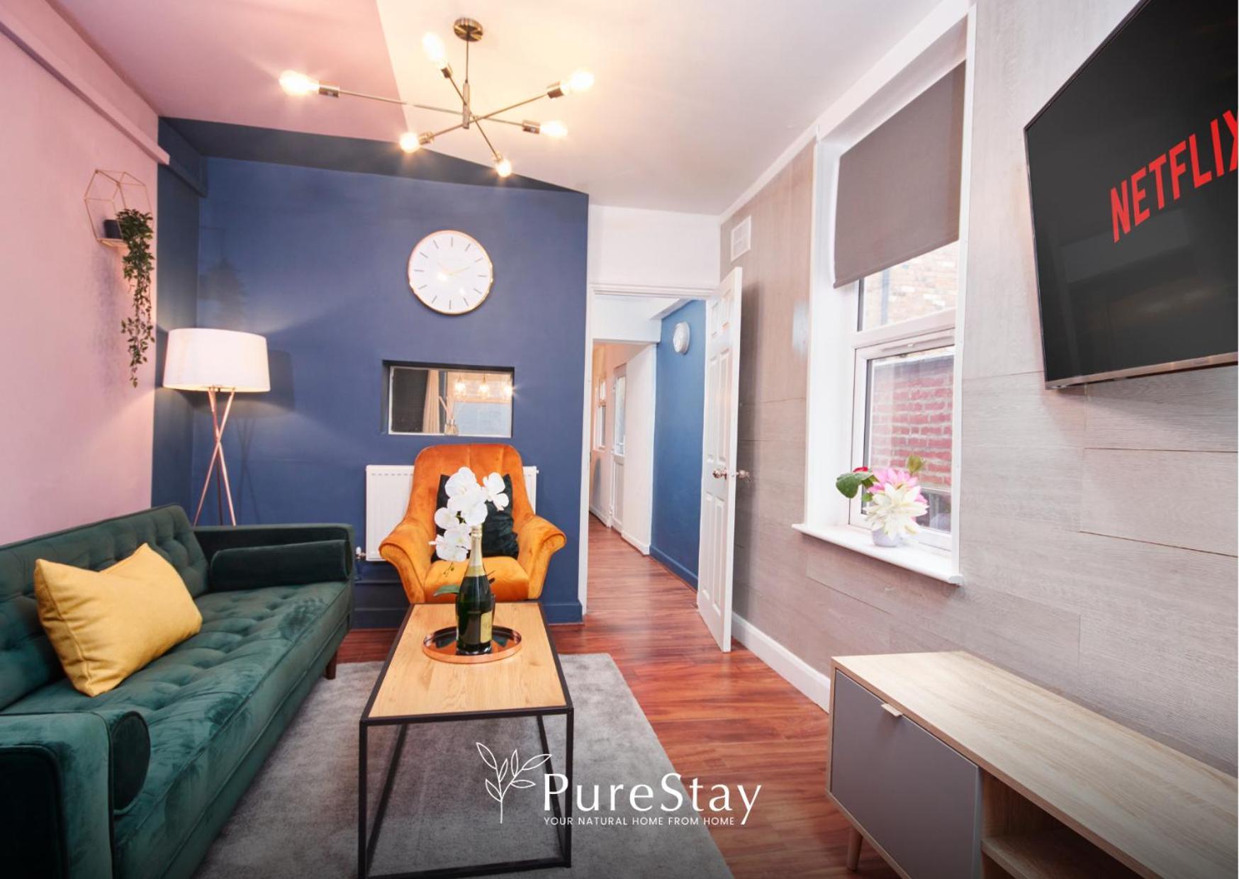 5 Bed House In Leamington Spa Perfect For Contractors With 7 Beds By Purestay - 14 Night Min! Dış mekan fotoğraf